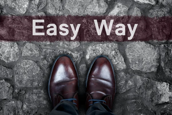 Mensaje de Easy Way sobre asfalto — Foto de Stock