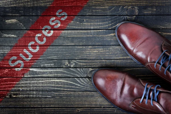 成功メッセージとビジネス靴 — ストック写真