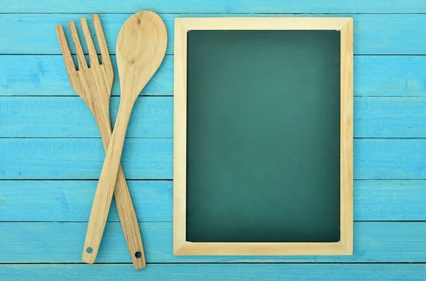 Tenedor y cuchara en la mesa — Foto de Stock