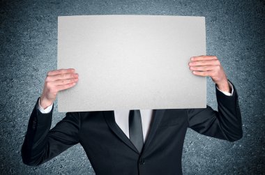 Adam kapak yüzü ile yönetim kurulu ile