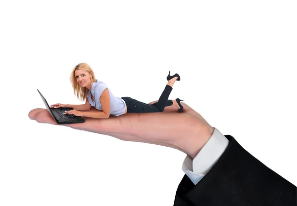 Ізольована бізнес-леді за допомогою комп'ютера — стокове фото