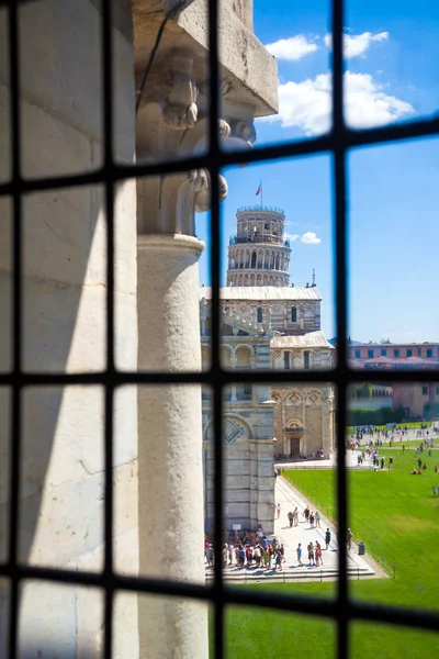 Pisa tower view from Battistero — Stock Photo, Image