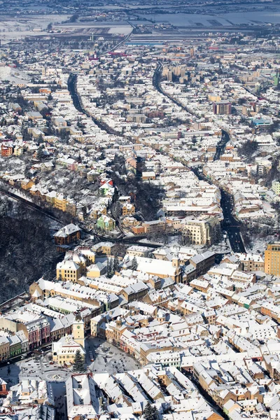 Brasov, vue aérienne sur la vieille ville — Photo