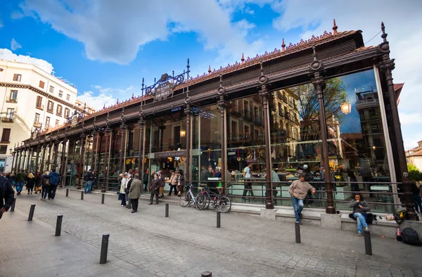 San Miguel Market (Mercado San Miguel) on city centre of Madrid — Stock Photo, Image