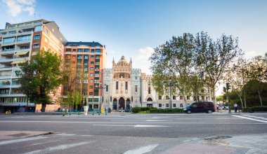 Kilise Aziz Theresa ve St Jose, Madrid