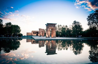 Madrid'de Debod Tapınağı