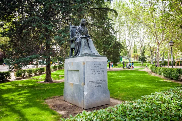 Estatua de la poetisa sor Juana Inés de la Cruz dedicada por México — Foto de Stock