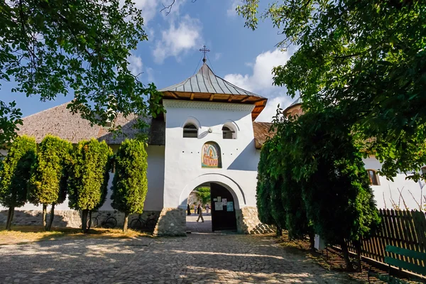 Altes orthodoxes Kloster aus Polovragi — Stockfoto