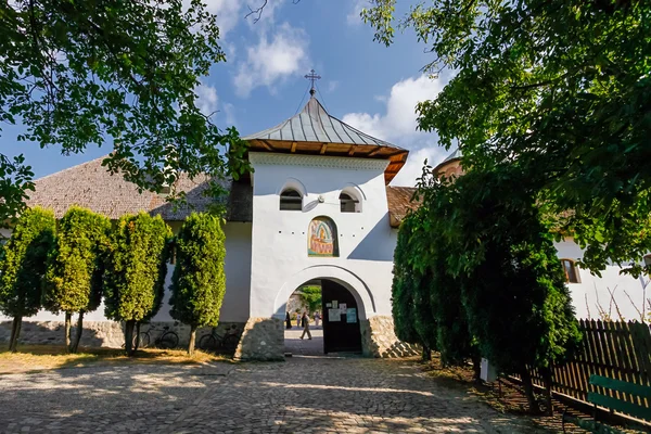 Old orthodox monastery from Polovragi — Stock Photo, Image