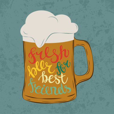 Tankerin pint cam veya cam kadehi, kupa veya sürahi soğuk bira ve köpük, bar