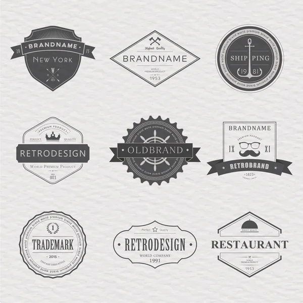 Design di marca e logo, vecchio distintivo taverna — Vettoriale Stock