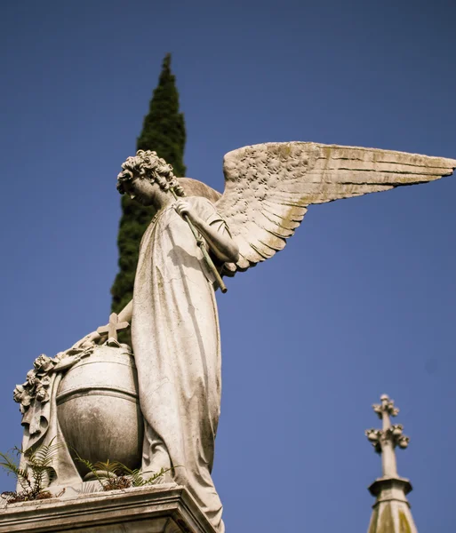 Angelo nel cimitero di recoleta — Foto Stock