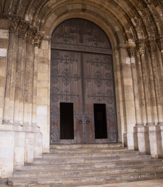 Eingang zur Kathedrale von Lissabon — Stockfoto