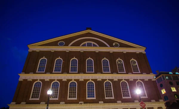 Rotes Backsteingebäude Boston — Stockfoto