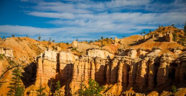 Bryce Kanyonu 'nun kayalıklarında erozyon 
