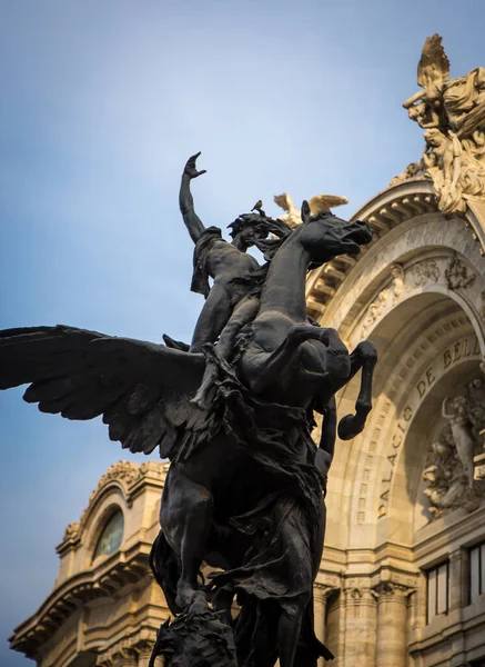 Häst Och Ryttare Staty Mexico City — Stockfoto