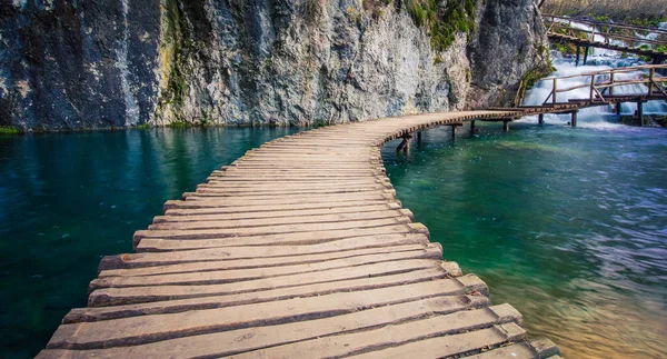 Brädpromenad Plitvicesjöarnas Nationalpark Kroatien Stockbild
