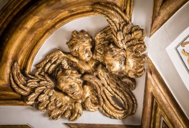 Altın Melek İtalya 'da bir kilisede