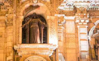 Lima 'da bir kilisede aziz.