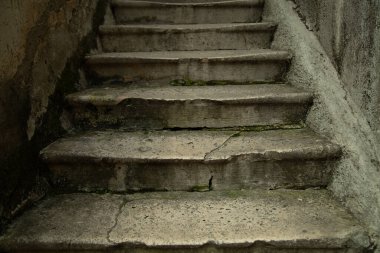 Kotor 'da antik taş basamaklar 