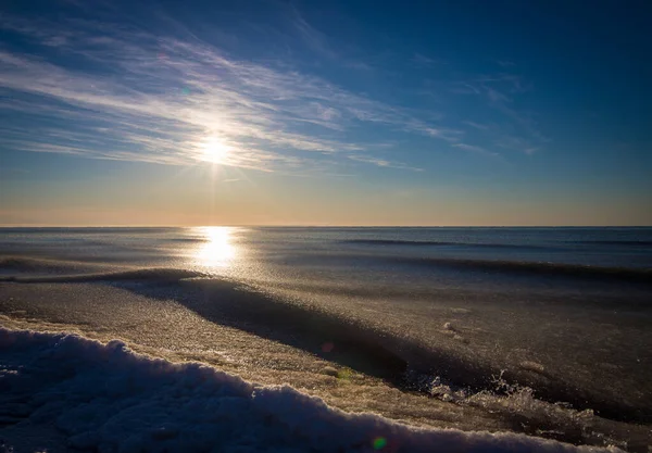 Ice Beach Atlantic Ocean — стоковое фото
