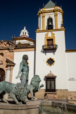 ronda Herkül heykeli