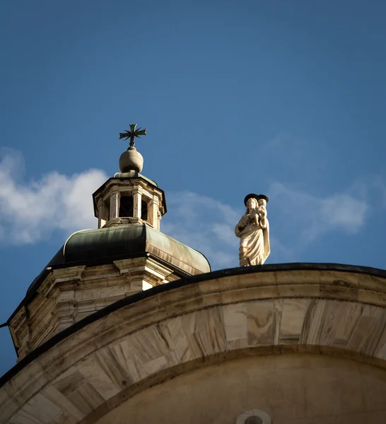 Cúpula da igreja — Fotografia de Stock