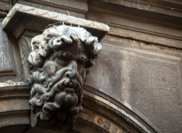 Man statue bridge venice — Stock Photo, Image