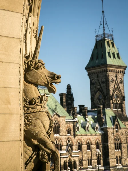 Unicorn standbeeld ottawa — Stockfoto