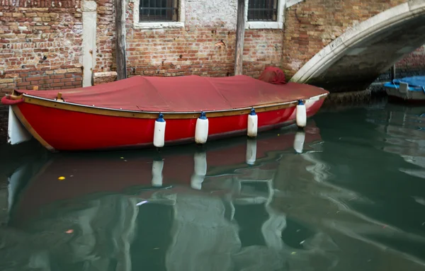 Barco amarre venecia — Foto de Stock