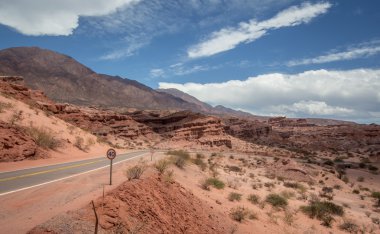 Las Conchas Canyon yolu