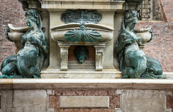 Statue bologna italy — Stock Photo, Image