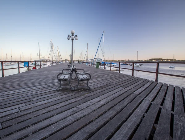 Banc au quai — Photo