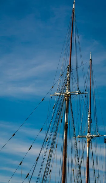 Mastro de um navio alto — Fotografia de Stock