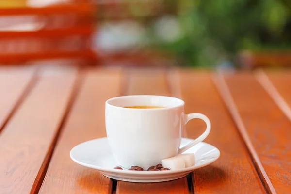Coffee served outdoors — Stock Photo, Image