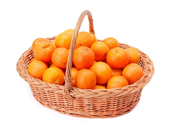 Pomeranče v košíku — Stock fotografie
