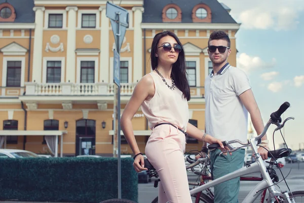 Portret van paar fietsers — Stockfoto