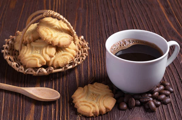 Coffee and shortbread cookies — Stock Photo, Image