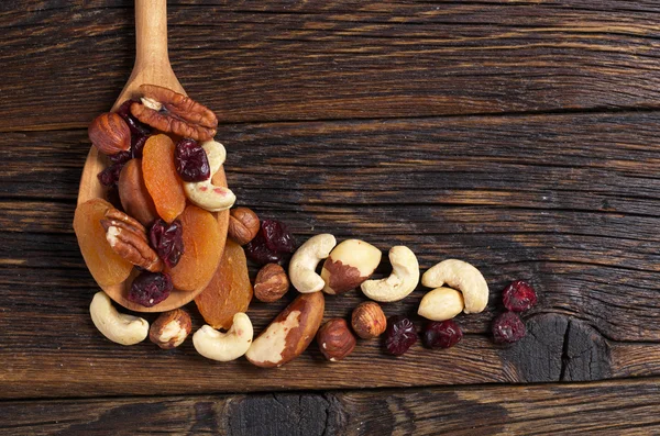 Nüsse und Trockenfrüchte, Müsli — Stockfoto