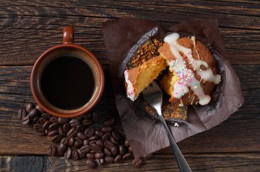 Kek ve kahve Kupası