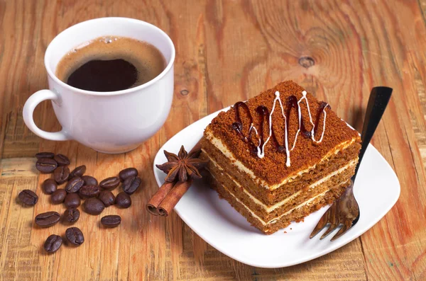 Miodu ciasto i kawa — Zdjęcie stockowe