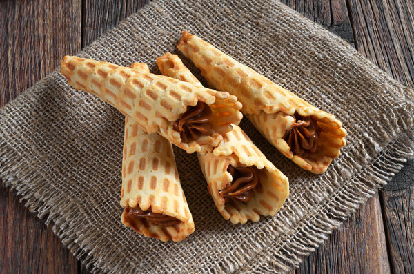 Waffle cones with boiled condensed milk 