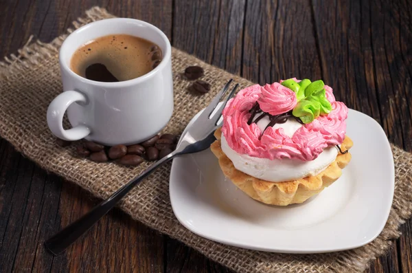 Kuchen und Kaffeetasse — Stockfoto