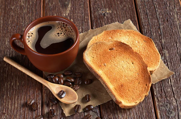 Café y pan blanco tostado — Foto de Stock