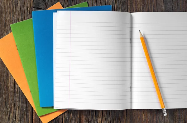 Cuadernos y lápiz — Foto de Stock