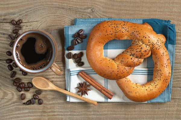 Kahve ile tatlı tuzlu kraker