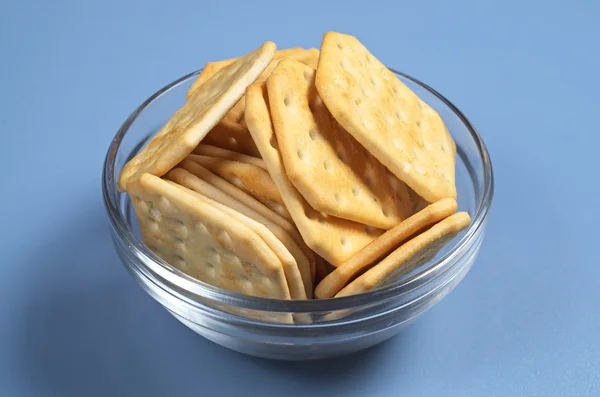 Galletas en tazón —  Fotos de Stock