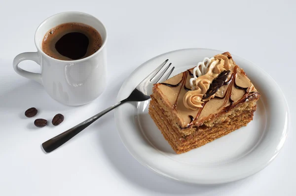Kahve ile bal pasta — Stok fotoğraf