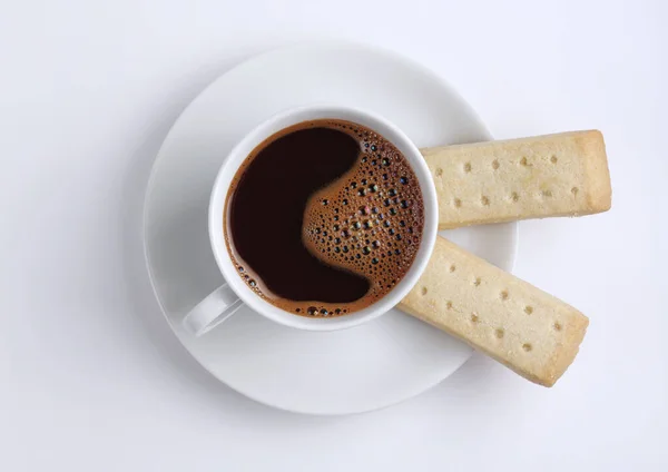 Tasse Kaffee Und Shortbread Cookies Auf Weißem Hintergrund Draufsicht — Stockfoto