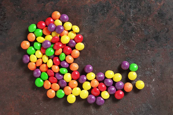 Bonbons Multicolores Sur Fond Métallique Grunge Vue Dessus — Photo